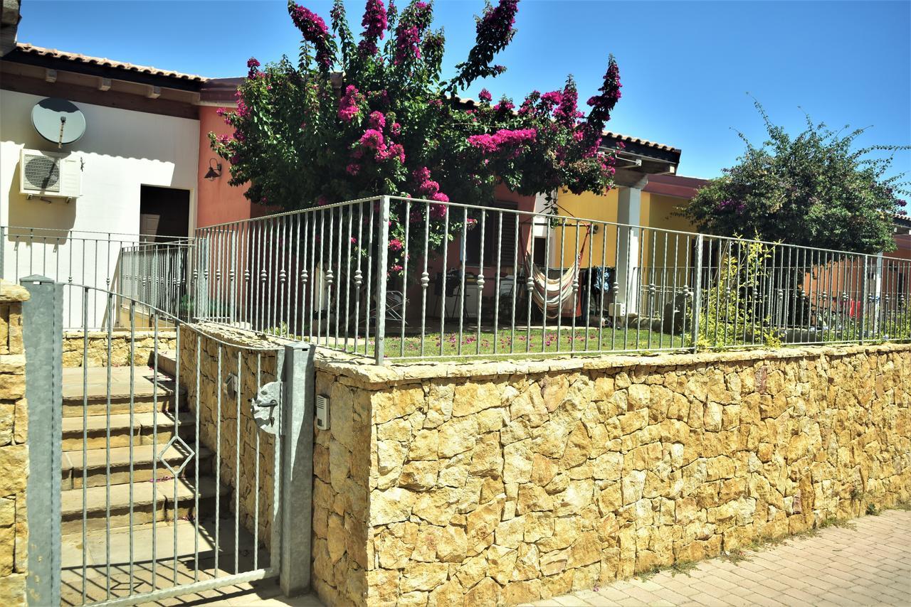 Babai Village Resort Marina di Gairo エクステリア 写真