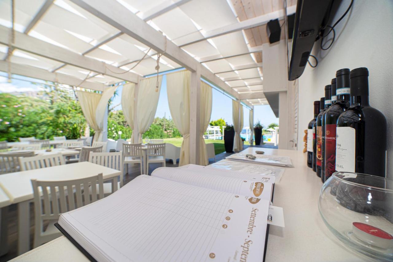 Babai Village Resort Marina di Gairo エクステリア 写真