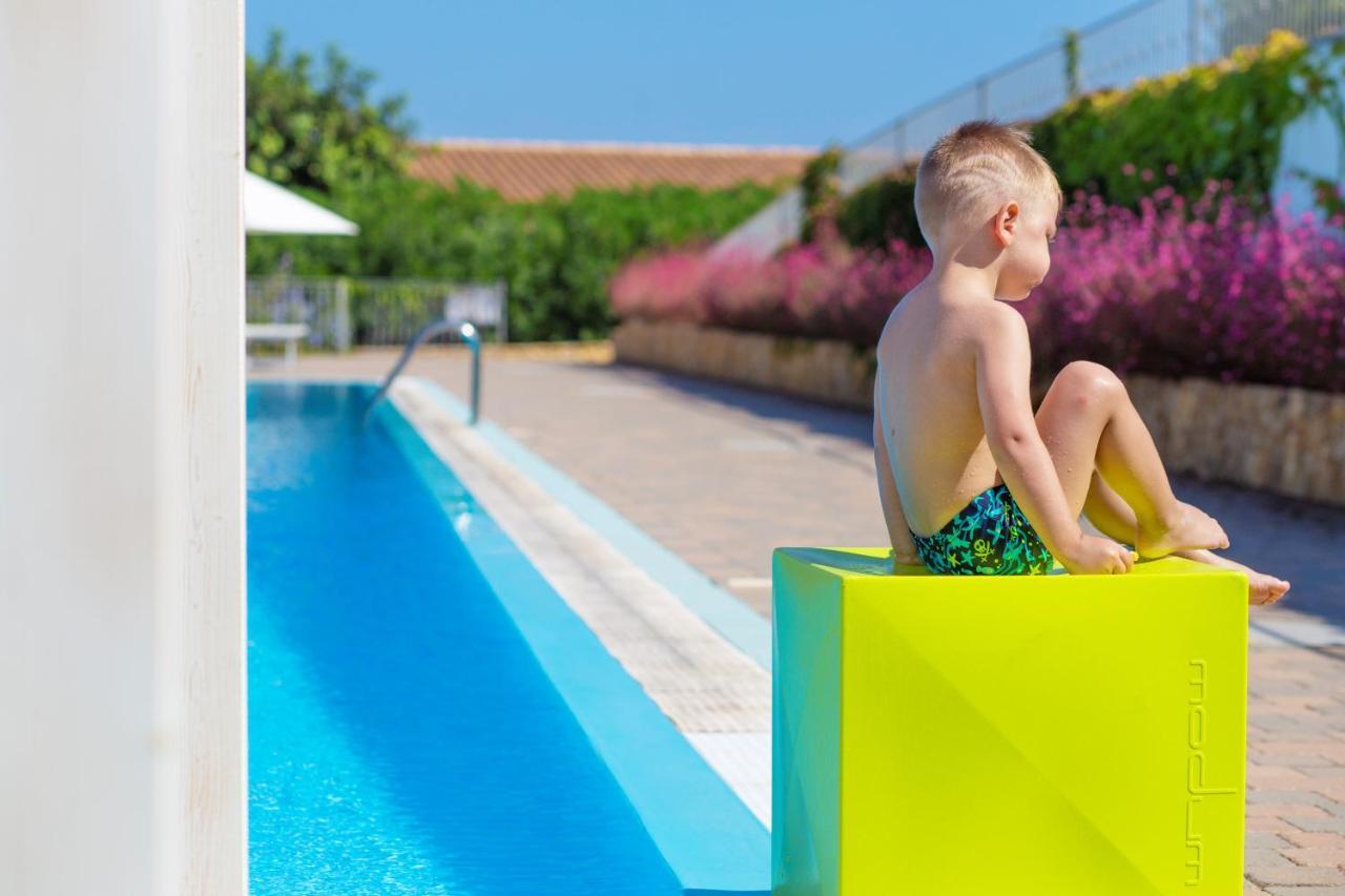 Babai Village Resort Marina di Gairo エクステリア 写真
