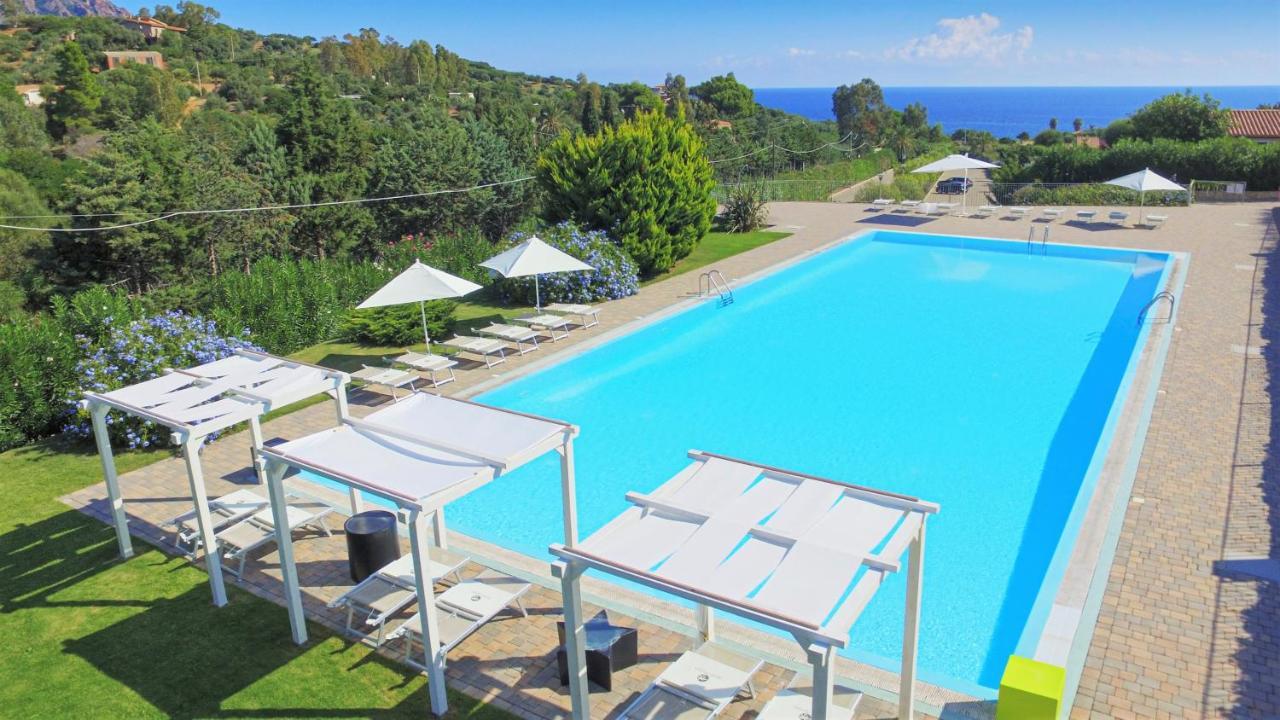 Babai Village Resort Marina di Gairo エクステリア 写真
